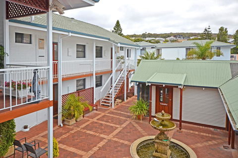 Dolphin Lodge Albany - Self Contained Apartments At Middleton Beach - Holiday Adelaide 21