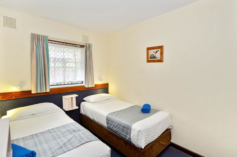 Dolphin Lodge Albany - Self Contained Apartments At Middleton Beach - Holiday Adelaide 7
