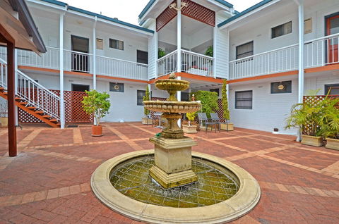 Dolphin Lodge Albany - Self Contained Apartments At Middleton Beach - Holiday Adelaide 17
