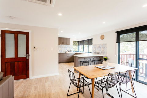 Dolphin Lodge Albany - Self Contained Apartments At Middleton Beach - Holiday Adelaide 41