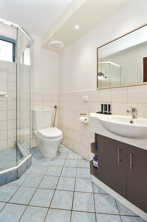 Dolphin Lodge Albany - Self Contained Apartments At Middleton Beach - Holiday Adelaide 28