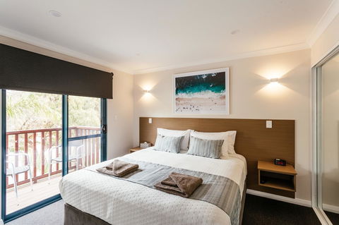 Dolphin Lodge Albany - Self Contained Apartments At Middleton Beach - Holiday Adelaide 38