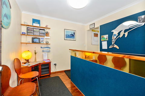 Dolphin Lodge Albany - Self Contained Apartments At Middleton Beach - Holiday Adelaide 23