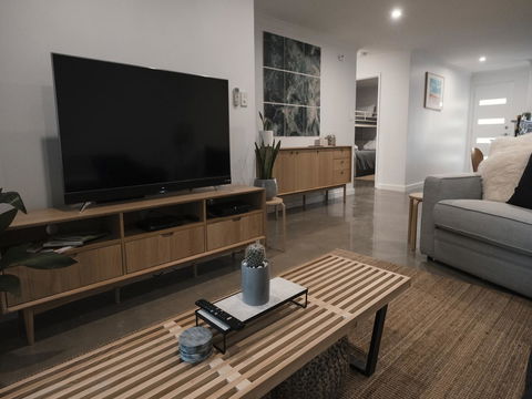 FortyThree - Oceanside Retreat Busselton - Holiday Adelaide 1