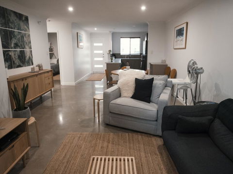 FortyThree - Oceanside Retreat Busselton - Holiday Adelaide 14