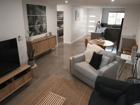 FortyThree - Oceanside Retreat Busselton - Holiday Adelaide 16