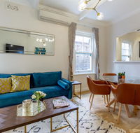 Heritage Townhouse Near Harbour Bridge - Holiday Adelaide