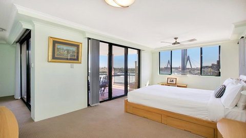 Darling Harbor Apartment - Holiday Adelaide 0