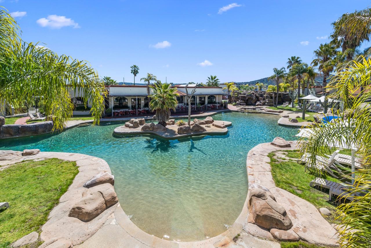 Lavington NSW Holiday Adelaide