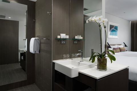 Rydges Sydney Airport Hotel - Holiday Adelaide 2