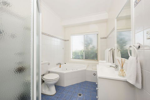 Colonial Court Villas - Holiday Adelaide 10