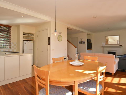Villa 2br Prosecco Villa Located Within Cypress Lakes Resort - Holiday Adelaide 6