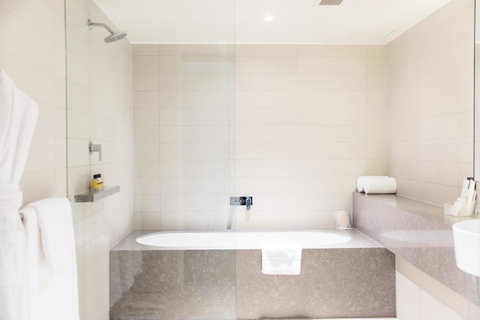 Hyatt Regency Sydney - Holiday Adelaide 11