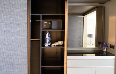 Hyatt Regency Sydney - Holiday Adelaide 8