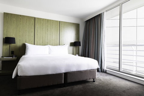 Hyatt Regency Sydney - Holiday Adelaide 13