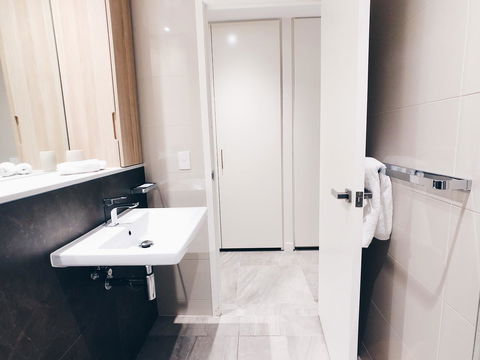 DD Apartments On Day - Holiday Adelaide 33