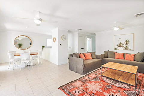 The Lord Byron - Holiday Adelaide 12