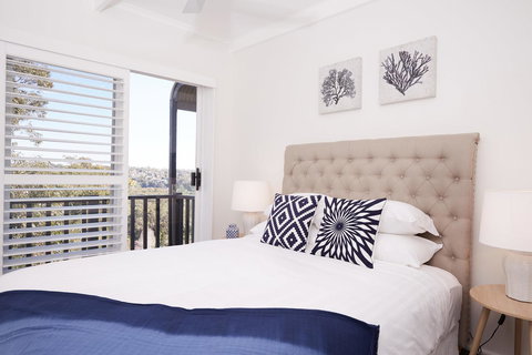 Bright And Spacious Family Home With Leafy Deck - Holiday Adelaide 12