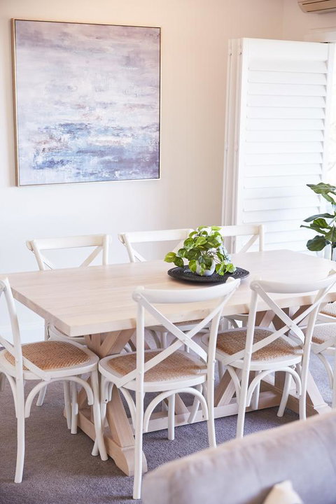 Bright And Spacious Family Home With Leafy Deck - Holiday Adelaide 21