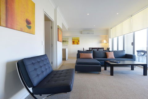 Macquarie Waters Boutique Apartment Hotel - Holiday Adelaide 11