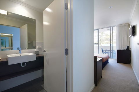Macquarie Waters Boutique Apartment Hotel - Holiday Adelaide 24