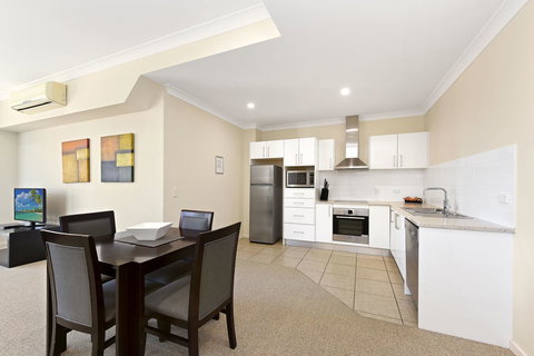 Macquarie Waters Boutique Apartment Hotel - Holiday Adelaide 6