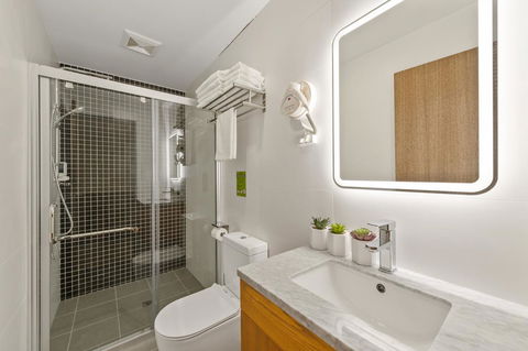 YEHS Hotel Sydney QVB - Holiday Adelaide 41