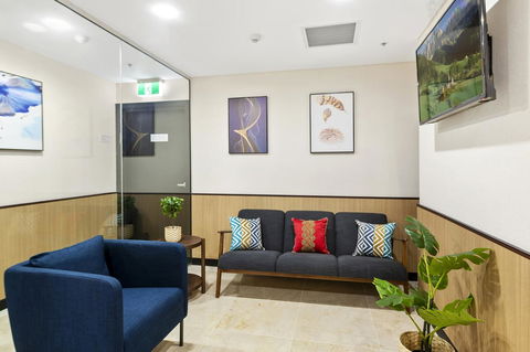 YEHS Hotel Sydney QVB - Holiday Adelaide 15