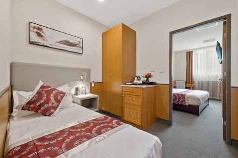 YEHS Hotel Sydney QVB - Holiday Adelaide 39