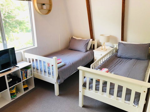 Little Blue Beach House - Holiday Adelaide 5