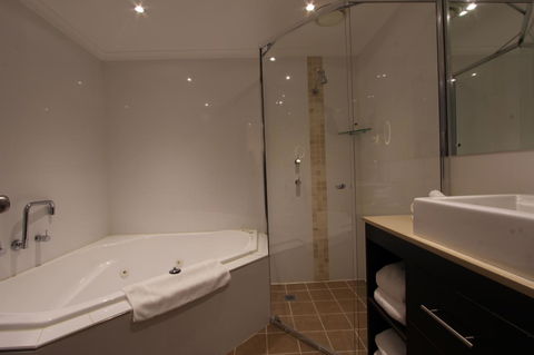 Crowne Plaza Hawkesbury Valley, An IHG Hotel - Holiday Adelaide 10