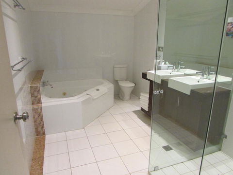 Crowne Plaza Hawkesbury Valley, An IHG Hotel - Holiday Adelaide 14