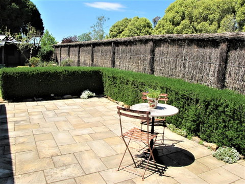 Apple Tree Cottage - Holiday Adelaide 22