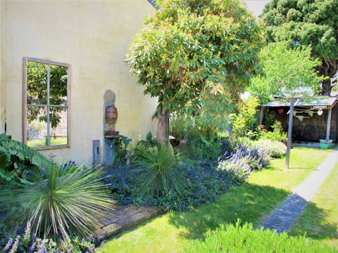 Apple Tree Cottage - Holiday Adelaide 23