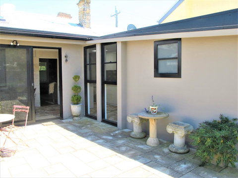 Apple Tree Cottage - Holiday Adelaide 30