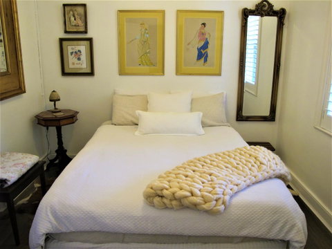 Apple Tree Cottage - Holiday Adelaide 8