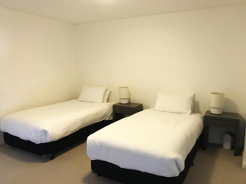 Wyndel Apartments Sydney CBD - Bond - Holiday Adelaide 1