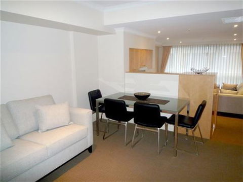 Wyndel Apartments Sydney CBD - Bond - Holiday Adelaide 12