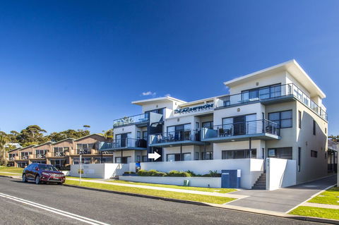 Beachfront 2 - Holiday Adelaide 4