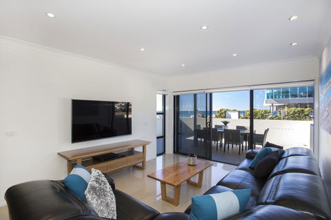 Beachfront 2 - Holiday Adelaide 3
