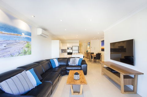 Beachfront 2 - Holiday Adelaide 9