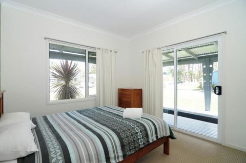 Huskisson Holiday Motel Cabins - Holiday Adelaide 28