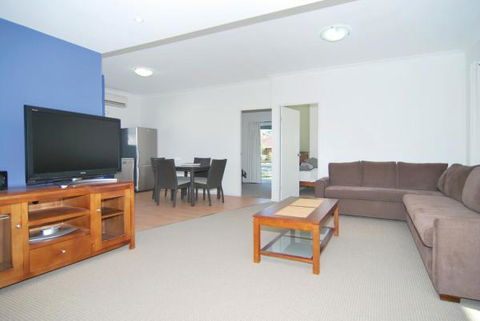 Huskisson Holiday Motel Cabins - Holiday Adelaide 27