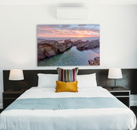 Coniston Hotel Wollongong - Holiday Adelaide