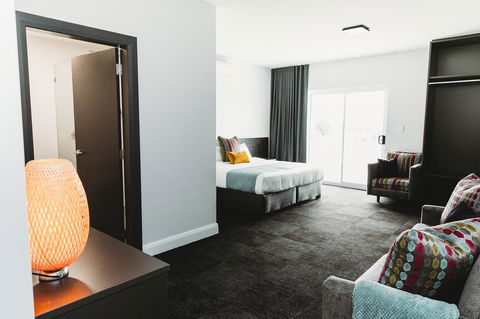 Coniston Hotel Wollongong - Holiday Adelaide 29