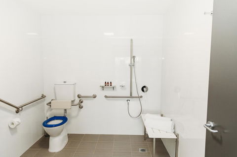 Coniston Hotel Wollongong - Holiday Adelaide 26