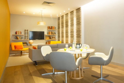 Novotel Sydney Darling Harbour - Holiday Adelaide 27