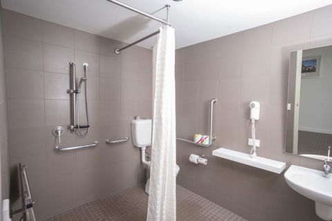 YHA Sydney Harbour - Holiday Adelaide 17