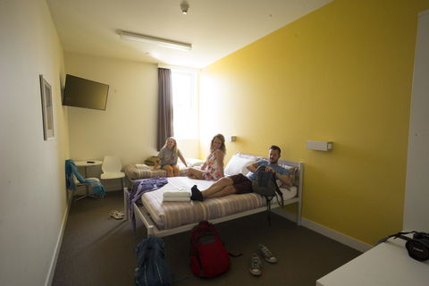 YHA Sydney Harbour - Holiday Adelaide 3