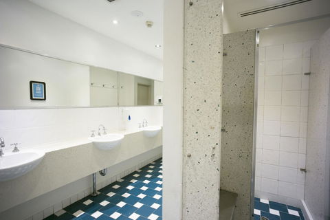 YHA Sydney Central - Holiday Adelaide 15